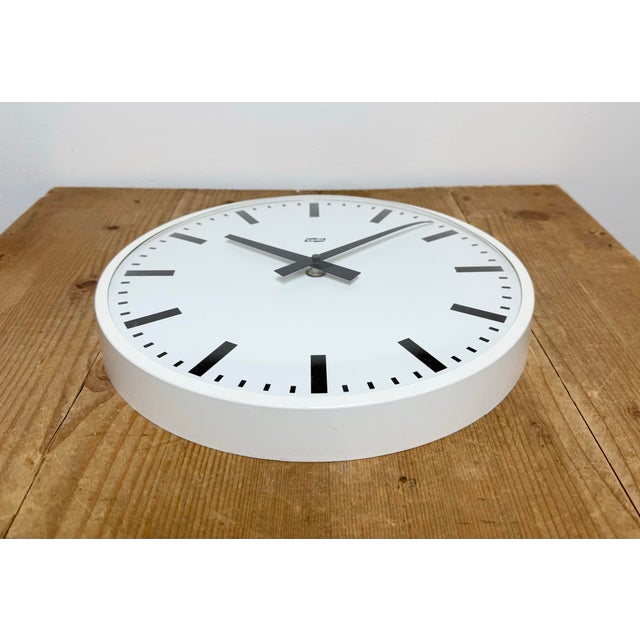 Vintage White Bakelite Wall Clock from Esmi, 1980s For Sale - Image 10 of 17