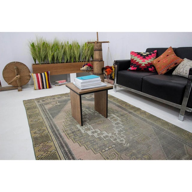 1960s Vintage Turkish Area Rug- 4′5″ × 8′2″ For Sale In Los Angeles - Image 6 of 7