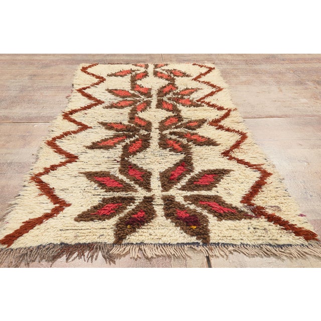 Vintage Azilal Moroccan Rug, 03'02 X 06'11 For Sale - Image 9 of 10