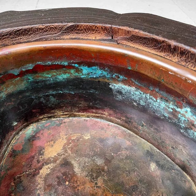 Meiji Period Tree Trunk Hibachi in Wood & Copper, Japan, 1912 For Sale - Image 5 of 13