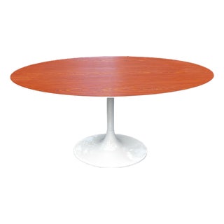 Oval Tulip Dining or Conference Table With Rosewood | Eero Saarinen for Knoll Style For Sale