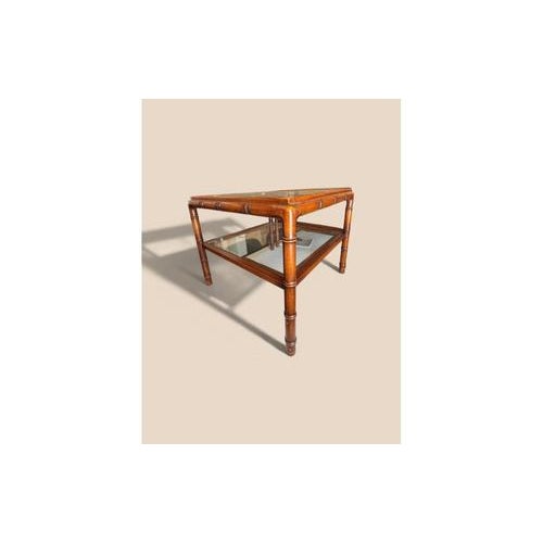 Vintage Bamboo Display Cabinet with Vienna Straw and Glass Shelves, in Good conditions. Designed 1970 to 1979