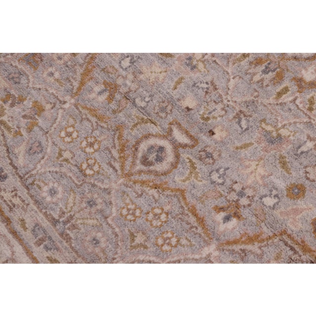 1990s Bohemian Ziegler Gray/Ivory Wool Round Rug- 6'11'' X 6'11'' For Sale - Image 5 of 10