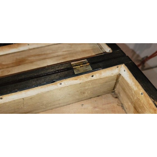 19Thc Stars & Stripes Inlaid Wood Box For Sale In Los Angeles - Image 6 of 9