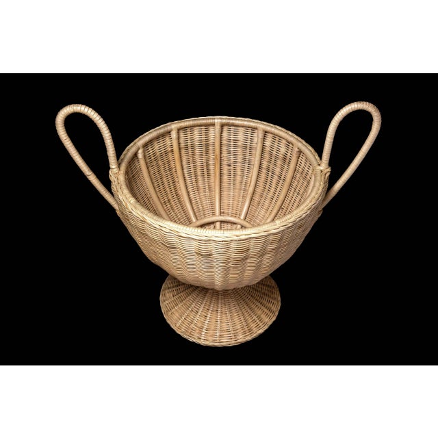 Creel and Gow Tall Wicker Pedestal with Urn For Sale In New York - Image 6 of 7