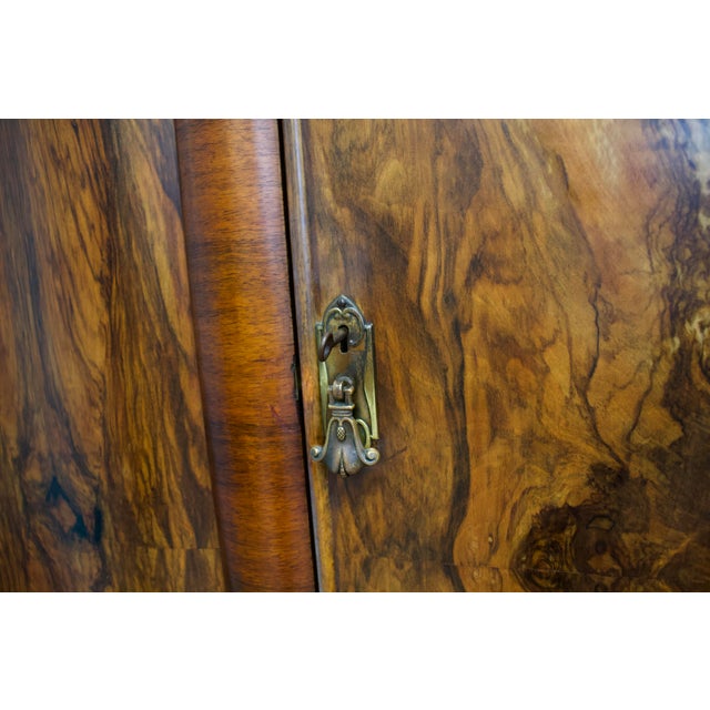 Art Deco Wardrobe in Walnut, 1930s For Sale - Image 6 of 9