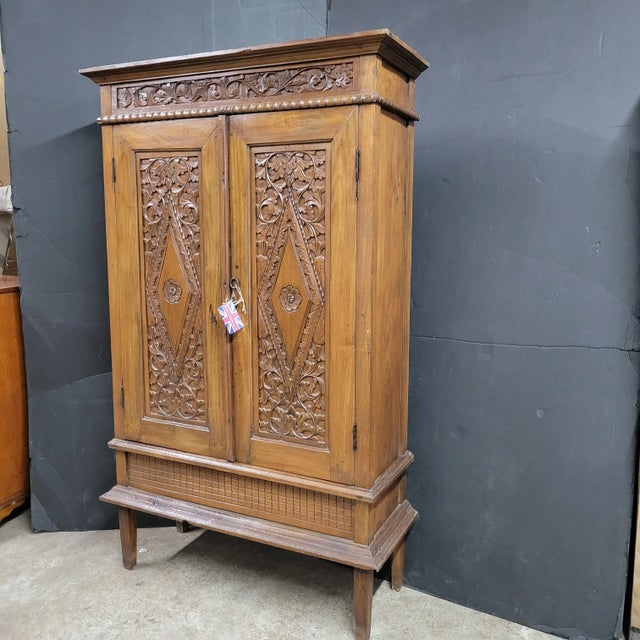 Early 20th Century Carved Walnut French Cupboard For Sale - Image 15 of 18