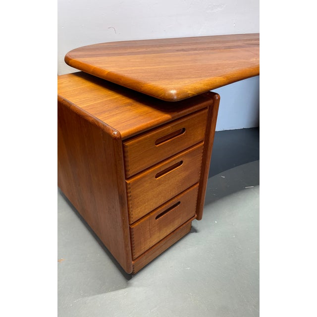 Beautiful teak set consisting of a desk, extension table, and drawer unit in good used condition. The extension table, for...