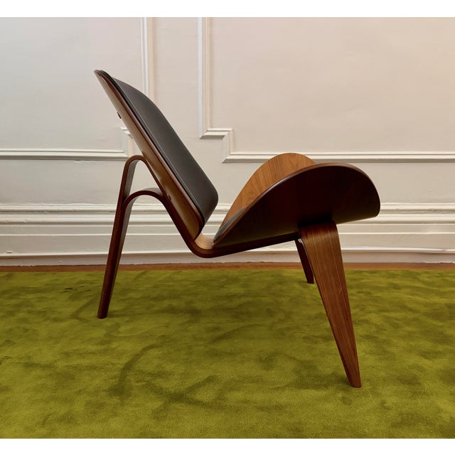 2010s Hans Wegner Mid-Century Modern Shell Chair for Carl Hansen & Son, Denmark For Sale - Image 5 of 12