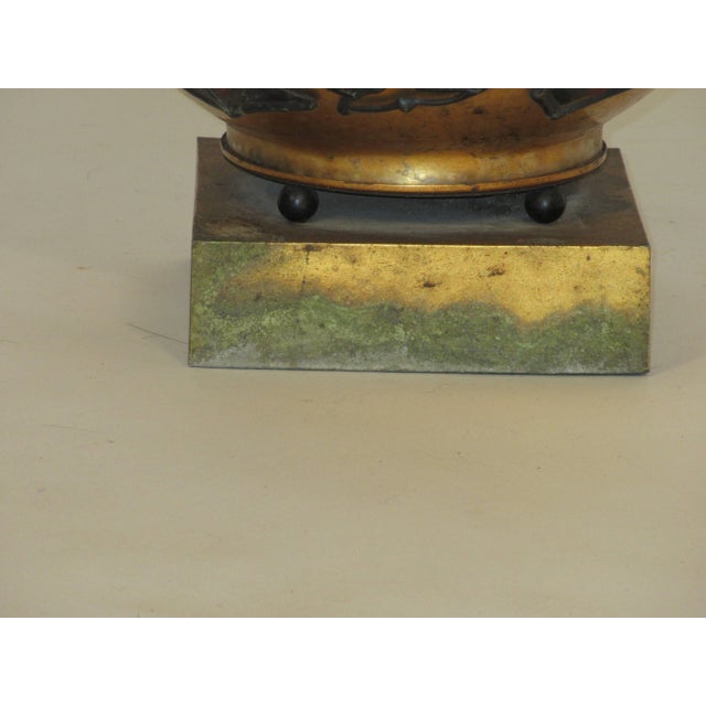 Gold 1950s Tall Églomisé Gilt Peacock Lamp For Sale - Image 8 of 9