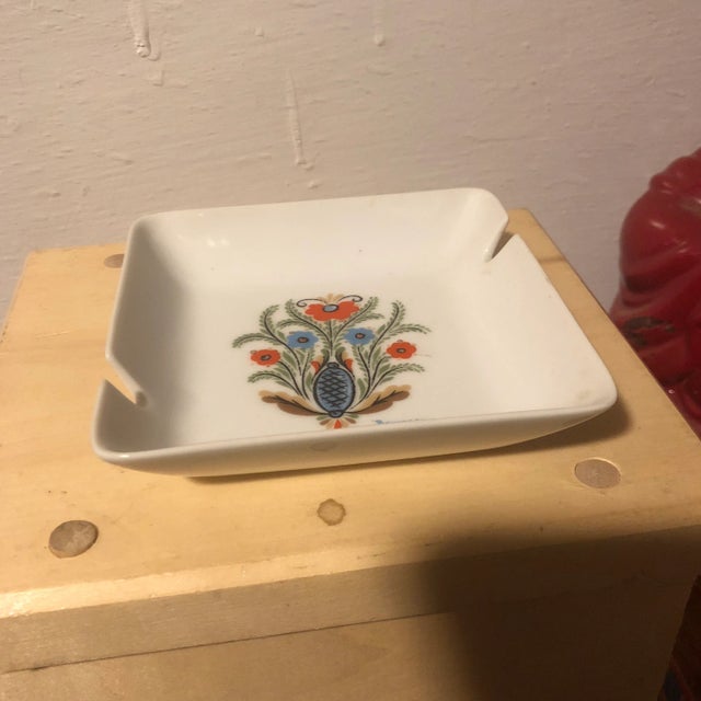 Boho Chic 1968 Vintage Berrgrenn Originals Porcelain China Ashtray For Sale - Image 3 of 7