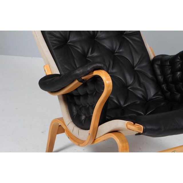 Bruno Mathsson Pernilla Lounge Chair attributed to Bruno Mathsson for Dux, 1980s For Sale - Image 4 of 9