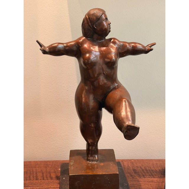 Fernando Botero Late 20th Century After Fernando Botero Bronze-Patina Dancing Woman Sculpture on Marble Base For Sale - Image 4 of 5