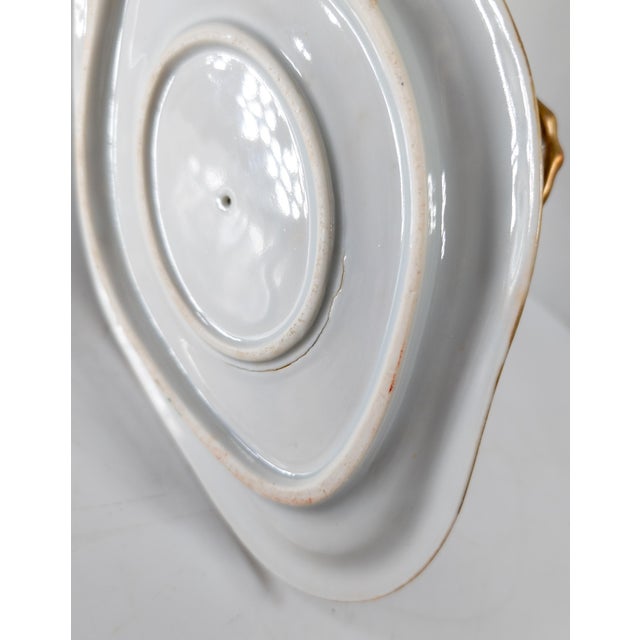 20th Century Chinese or Japanese Export Gravy Boat With Carp or Goldfish For Sale - Image 15 of 15