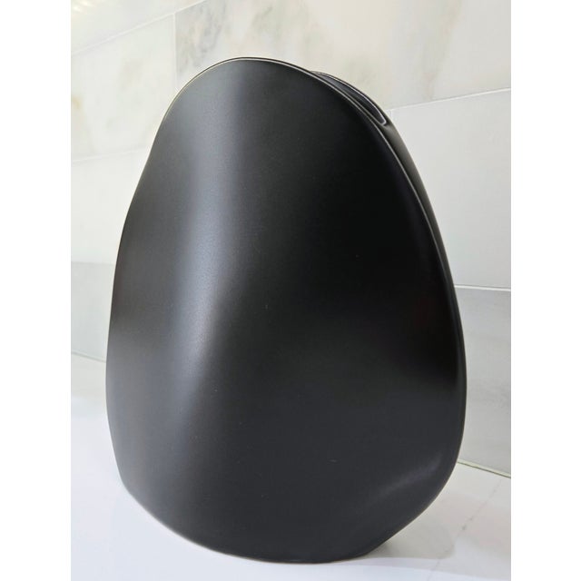 Mid-Century Modern Vintage Japanese Mid Century Black Modernist Ikebana Ceramic Vase For Sale - Image 3 of 9