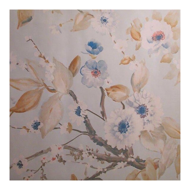 Vintage 90s White and Blue Floral Motif Wallpaper For Sale