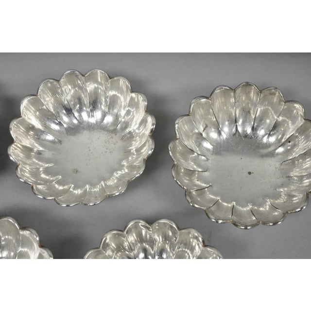 Vintage Regency Style Silver Plated Scalloped Stacking Nut Dish Bowl - Set of 8 For Sale - Image 9 of 14