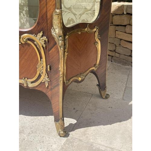 Brown Louis XV Curved Display Case by François Linke For Sale - Image 8 of 13