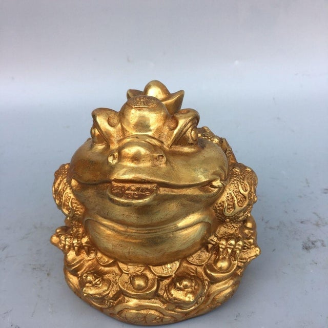 Gilt Bronze Toad Statue With Coin Accents and Inscribed Base For Sale - Image 4 of 9