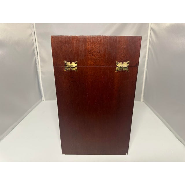 18th Century George III Mahogany Knife Box: 18th Century Serpentine Stationery Storage For Sale - Image 5 of 10
