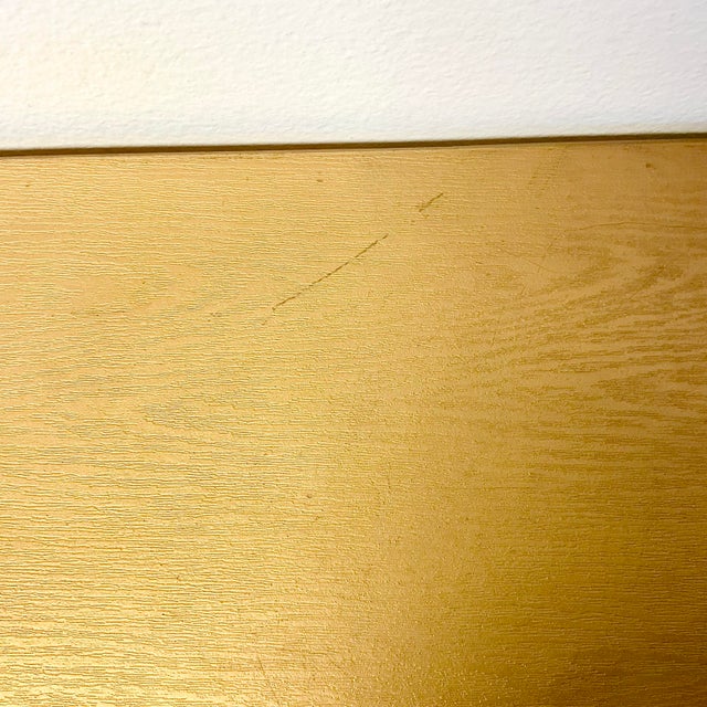 Mid-Century Neoclassical Hollywood Regency Syroco Style Wall Bracket Shelf, Shell Accent For Sale - Image 9 of 9