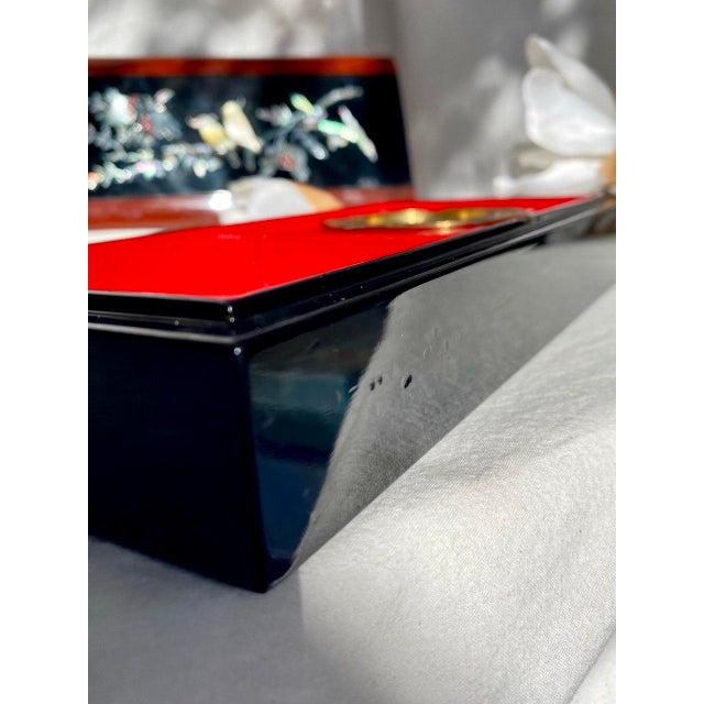 Japanese Black Lacquer Smoking Box Mother-of-Pearl Birds & Pomegranates - Mid 20th Century For Sale - Image 12 of 16