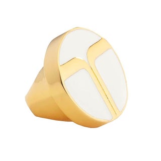 Trina Turk Oversize White Enamel Gold Ring Size 7 For Sale