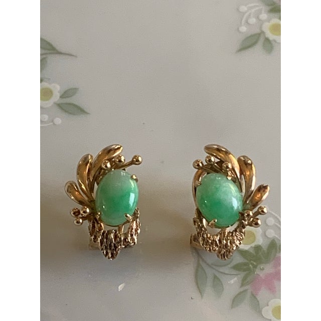 Vintage 14k Gold Jade Cabochon Earrings, A Pair For Sale - Image 9 of 9