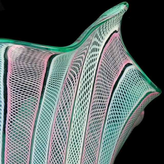 Vintage Fratelli Toso Murano Large Ribbons Italian Art Glass Sculptural Fazzoletto Flower Vase Centerpiece Bowl For Sale - Image 9 of 11