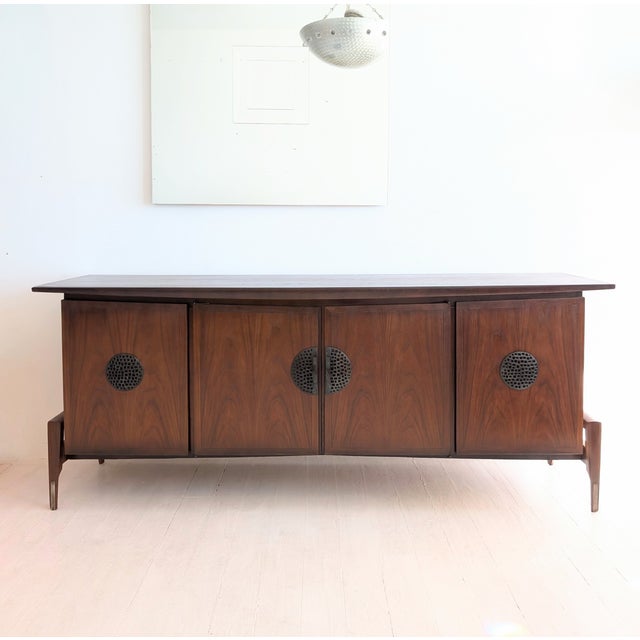Mid-Century Walnut Sideboard from Helen Hobey Baker, USA, 1960s For Sale - Image 18 of 18