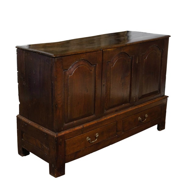 English Georgian Period 18th Century Oak Buffet with Carved Arching Doors For Sale - Image 10 of 12