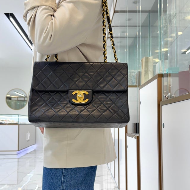 Vintage Chanel XL Jumbo Black Quilted Lambskin Gold-Tone Flap Shoulder Bag For Sale - Image 12 of 12