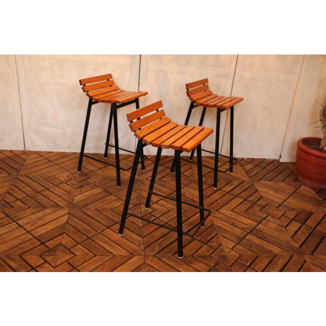 1960s Set of Three Mid-Century Modern Oak & Steel Bar Stools For Sale - Image 10 of 18