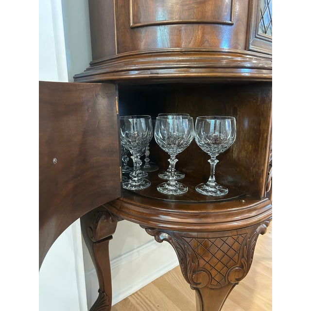 Mid 20th Century China Cabinet For Sale - Image 5 of 10