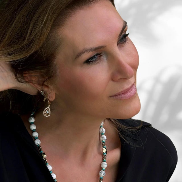 Gold Filigree Evil Eye Earrings is a dazzling fusion of ancient symbolism and modern elegance. These exquisite earrings,...