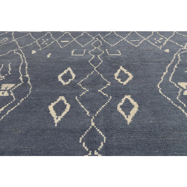 Early 21st Century Contemporary Turkish Moroccan Rug, 07'07 X 10'05 For Sale - Image 5 of 10