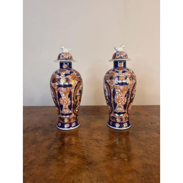 Antique 19th Century Japanese Imari Lidded Vases, Set of 2 For Sale - Image 4 of 7