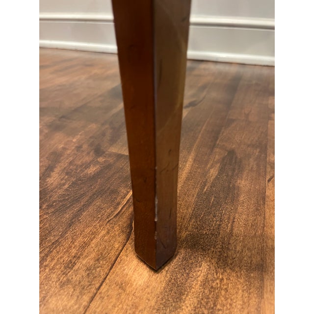 Henredon Mid 20th Century Heritage Henredon French Provincial Accent Side Table For Sale - Image 4 of 12