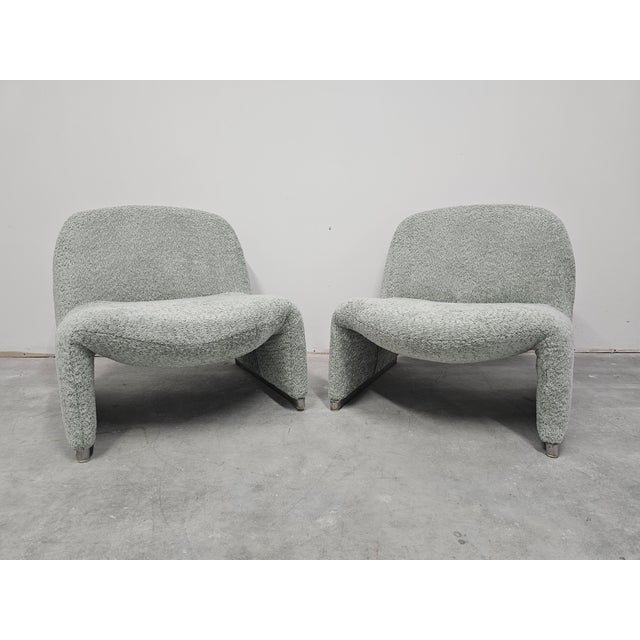 Set of Alky Chairs attributed to Giancarlo Piretti for Artifort, 1969 For Sale - Image 3 of 15