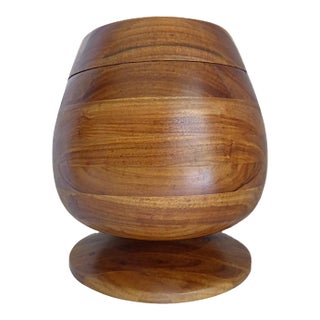 1970s New Hampshire Craftman Daniel Loomis Valenza Cadejo Collection Designed Organic Modern Solid Staved Heavily Figured Walnut Serving Ice Bucket For Sale