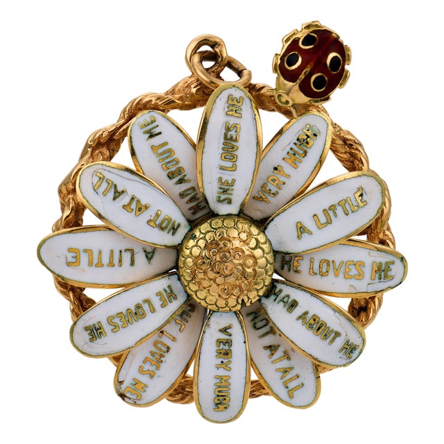 Vintage 14k Yellow Gold Enamel "He Loves Me" Daisy Pendant For Sale