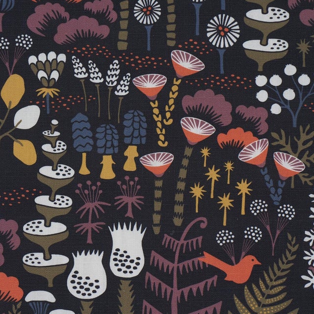 English Sample - Boråstapeter Hoppmosse Fabric In Midnight For Sale - Image 3 of 5