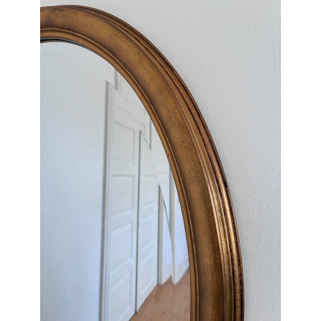 1970s Vintage Oval Giltwood Beveled Mirror – Hollywood Regency, Belgium, 1970s For Sale - Image 5 of 9