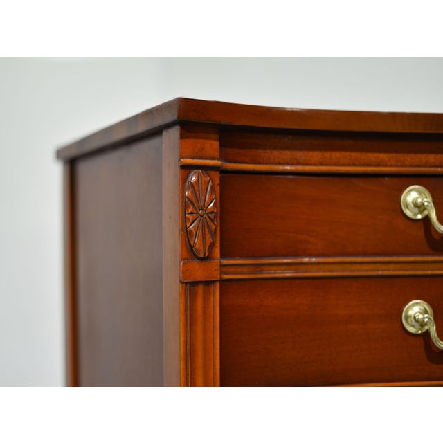 Mid Century Georgian Mahogany Serpentine Dresser With Brass Bail Hardware For Sale - Image 10 of 12