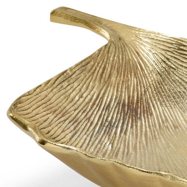 The ginkgo tree is known as a symbol of longevity and endurance because it can live for a thousand years. Our ginkgo tray...