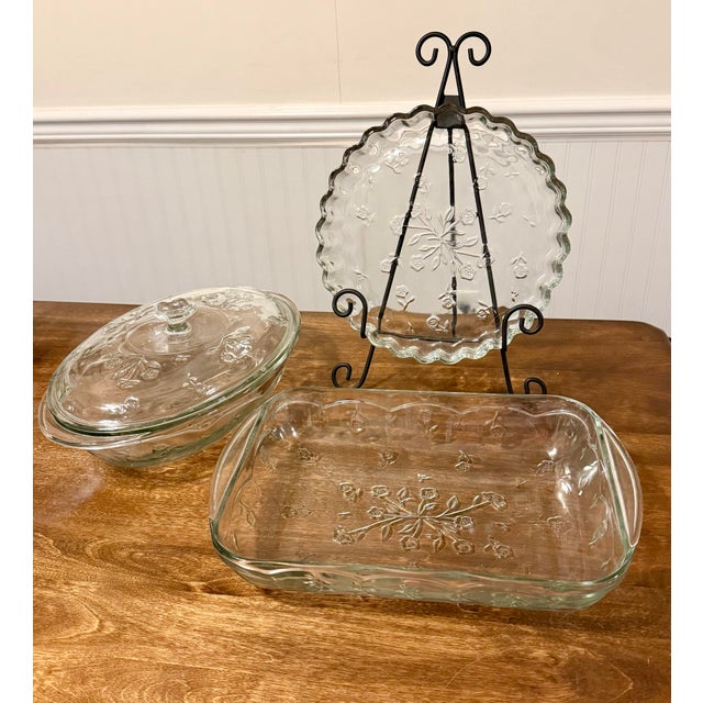 Anchor Hocking Mid 20th Century Anchor Hocking Savannah Bakeware Set - 4pcs For Sale - Image 4 of 12