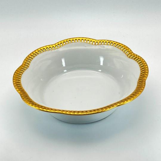Arzbeg Porcelain Carl Schumann Arzberg Reticulated Porcelain Bowl 7.5-inch With Gilded Scalloped Edge (Antique, Ca. 1920) Bavaria For Sale - Image 4 of 12