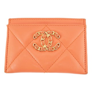 Chanel Coco Orange Lambskin 19 Quilted CC Card Holder Wallet For Sale