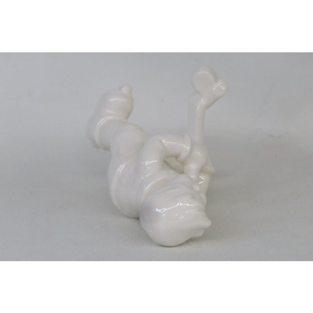 Goebel Hummel Ice Hockey Player 2143a White Glaze Porcelain Figurine 4702b For Sale - Image 9 of 10