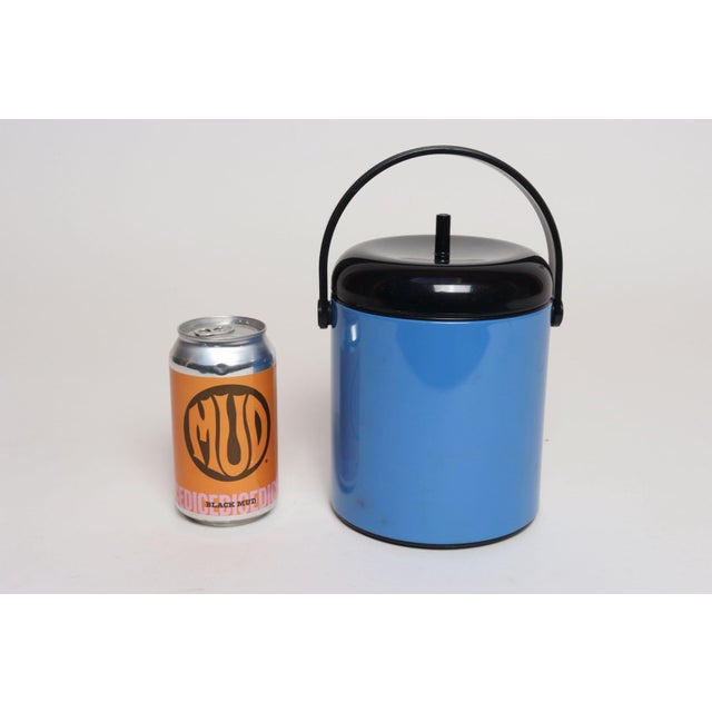 Vintage Japanese Crown Corning "Thermique" Sky Blue Ice Bucket/Pail With Tongs For Sale In New York - Image 6 of 16